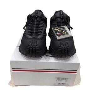 Moncler trailgrip gtx womens